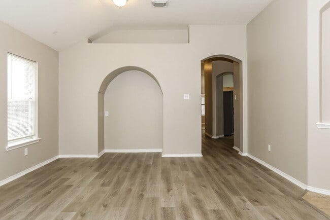 Building Photo - 7407 Blossommist Ln