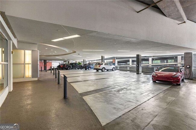 Building Photo - 923 Peachtree St NE