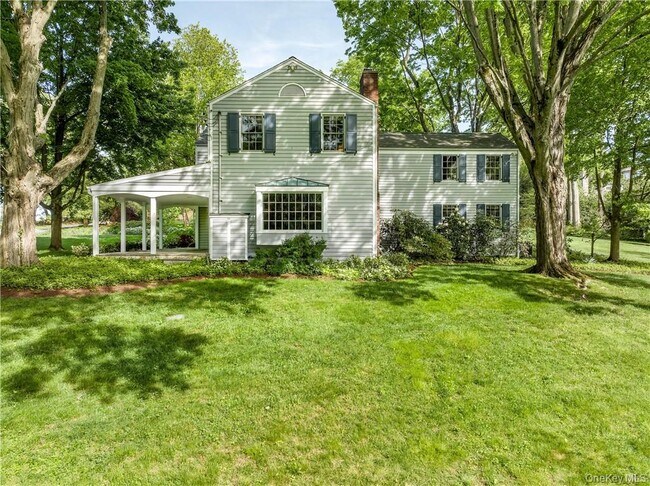 Building Photo - 11 Sunset Ln