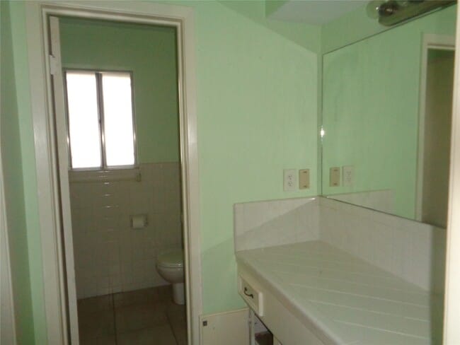 Building Photo - 11215 Mayfield Rd