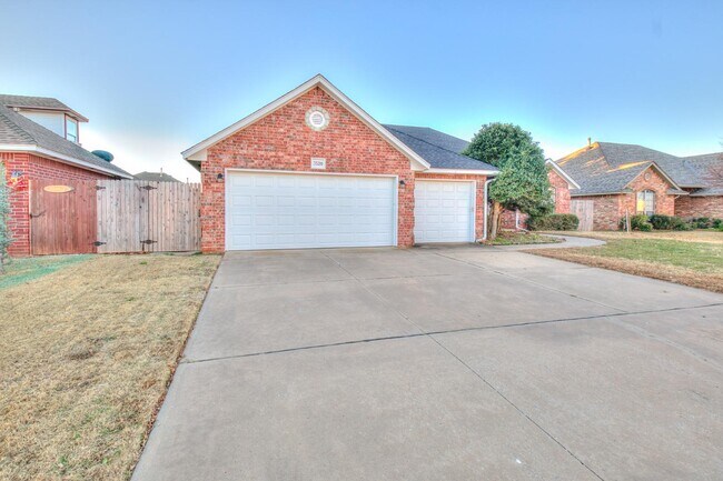 Primary Photo - 3520 SW 127th St