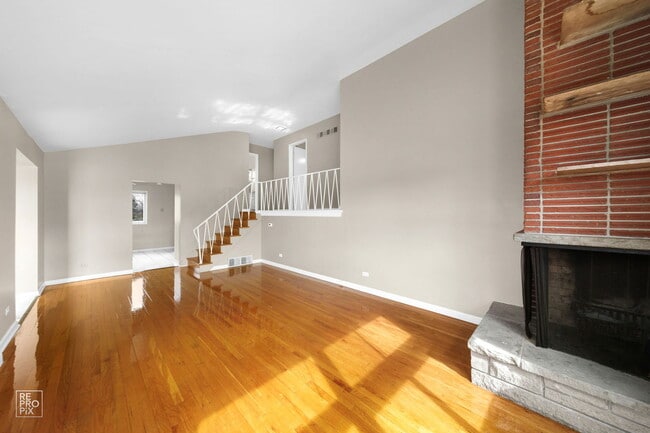 Building Photo - 393 Huntington Ln