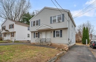 Building Photo - 18 Chalmers St