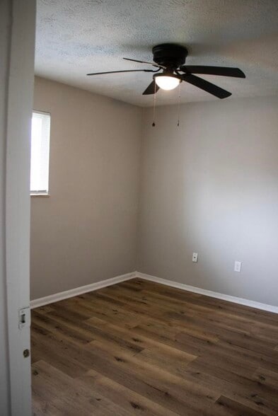 Building Photo - 2887 Atwood Ter