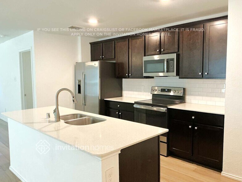 Building Photo - 10527 Sewell Cir