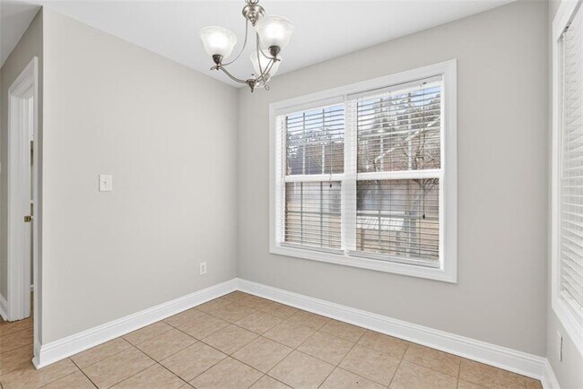 Building Photo - 5630 Saltcreek PIace NE