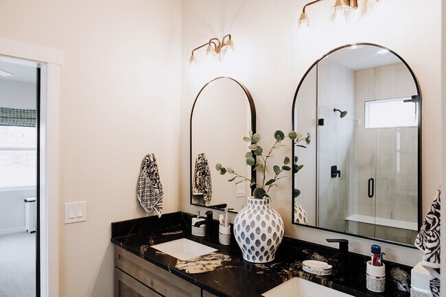 Building Photo - 9757 Bison Vly Trl