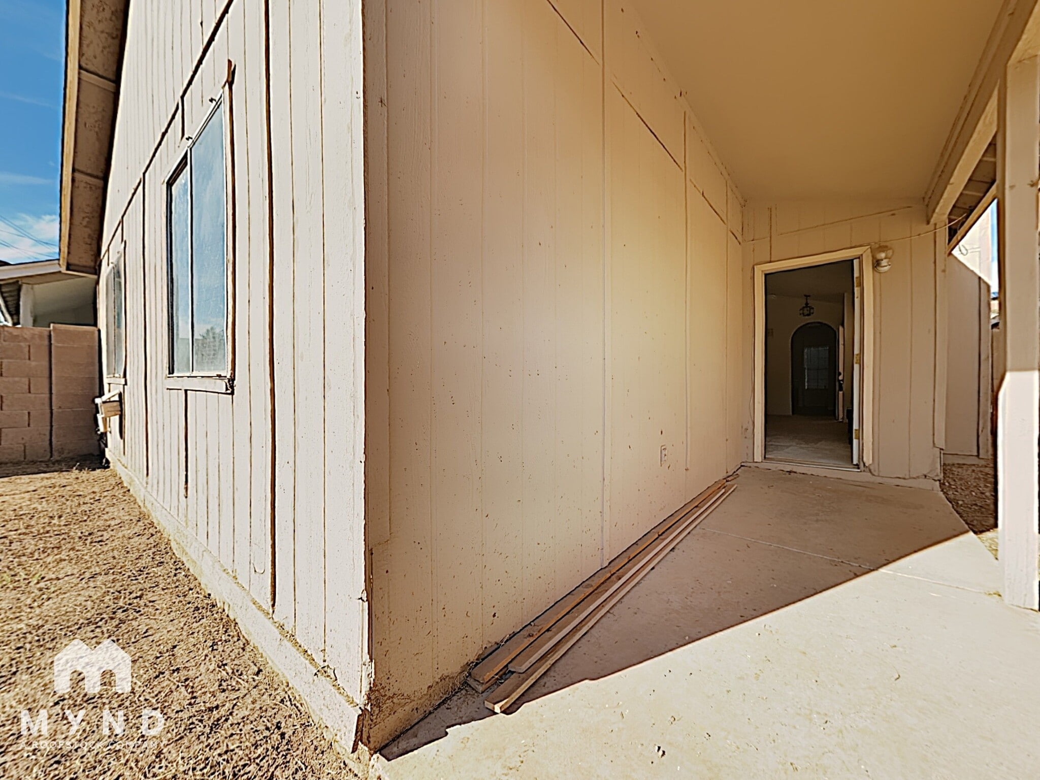 Building Photo - 1915 S 39th St