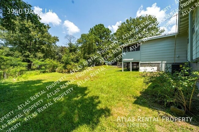 Building Photo - 3940 Davis Ln