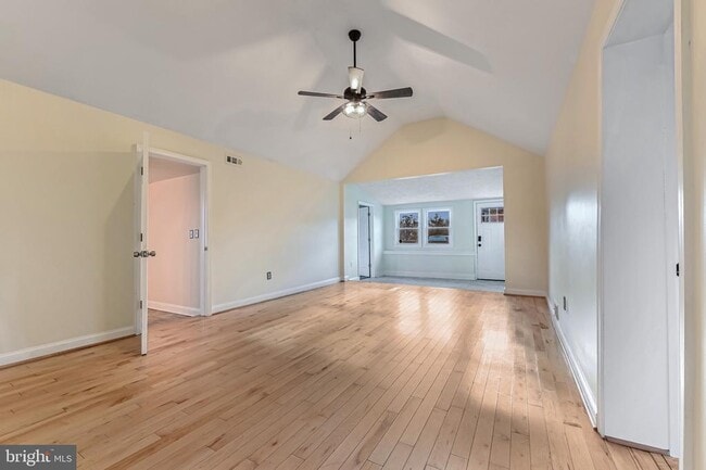 Building Photo - 1615 Grange Rd