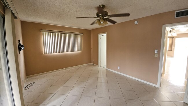 Building Photo - 305 Newport T