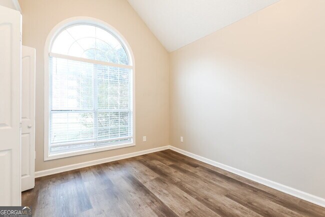 Building Photo - 125 Eastfield Ct