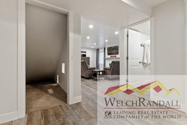 Building Photo - Beautiful Twin Home for Rent in Orem, Avai...