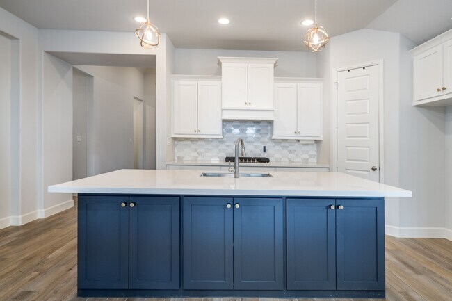 Building Photo - 12715 Plaza Solana Pl