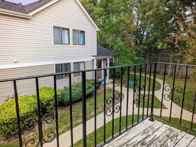 Building Photo - 2133 N Ginger Creek Cir