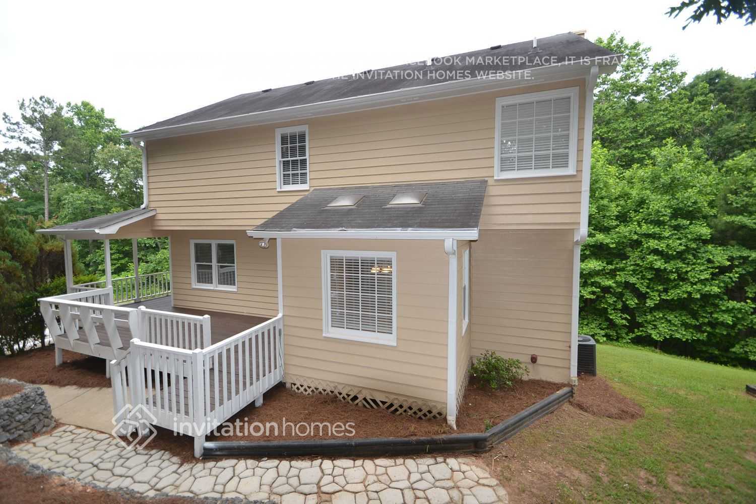 Building Photo - 6175 Golden Landing