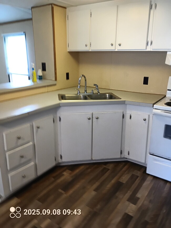 Building Photo - 251 Walnut Branch Dr