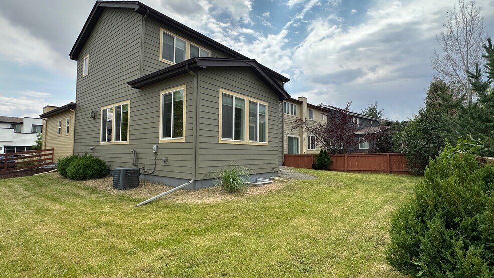 Building Photo - 10837 Truckee Cir