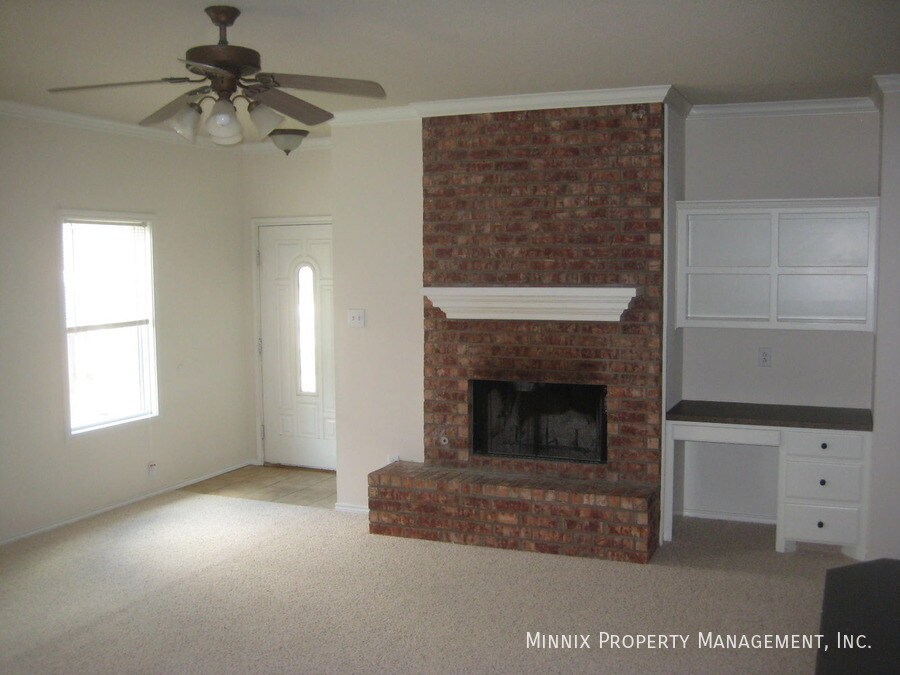 Building Photo - 5705 Fordham St