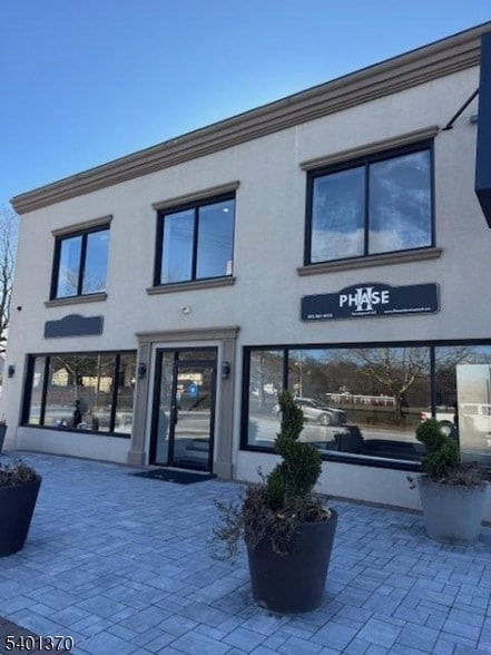 Building Photo - 248 US-46