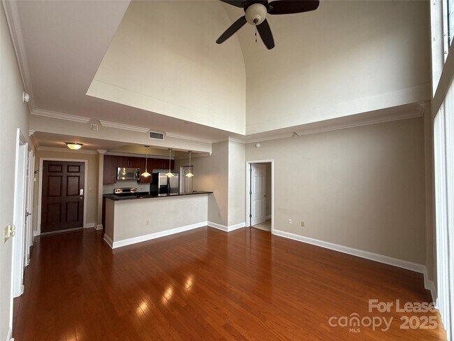 Building Photo - 300 W 5th St