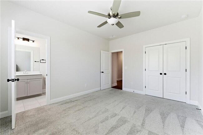 Building Photo - 5004 Bellmoore Park Ln