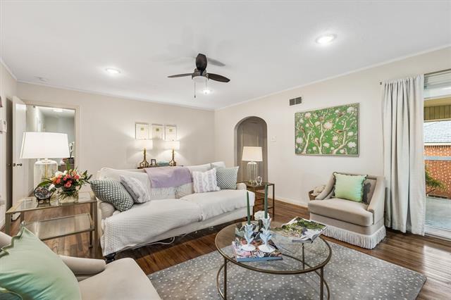 Building Photo - 3417 Westcliff Rd S