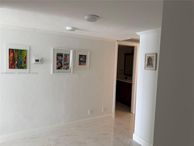 Building Photo - 3850 Galt Ocean Dr