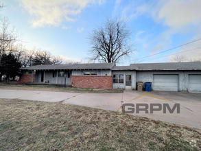 Building Photo - Ranch Style 4 Bedroom