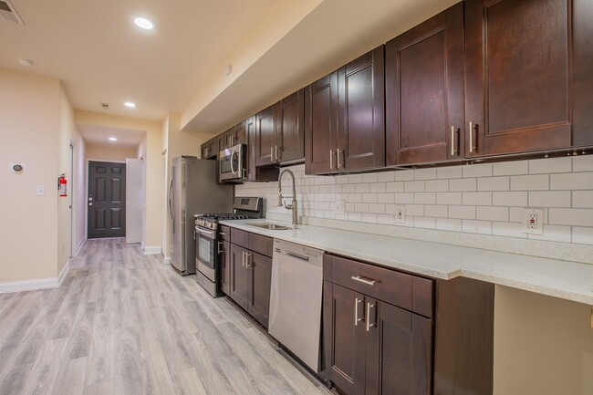 Building Photo - Amazing 2 BR/1 BA Apartment in Trinidad!