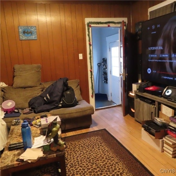 Building Photo - 540 Teall Ave