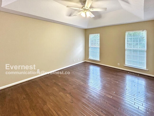 Building Photo - 6752 Sugar Hill Dr