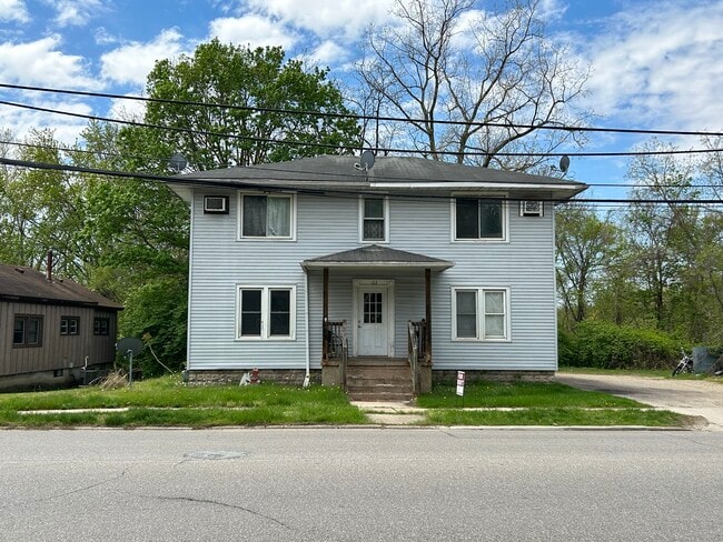 Primary Photo - 122 S 3rd St