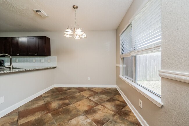 Building Photo - 7322 Fox Forest Tr