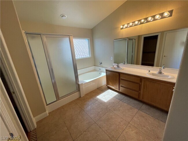 Building Photo - 5947 Silver Trace Ct
