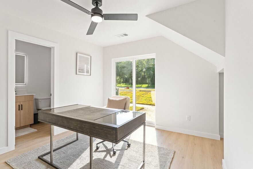 Building Photo - 1982 S Razorback Rd