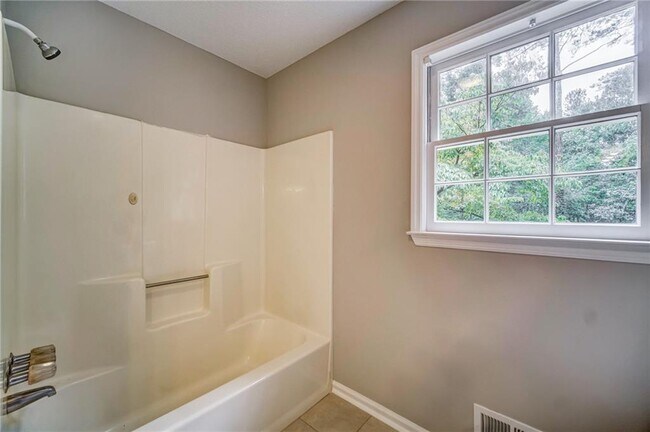 Building Photo - 311 Mariner Cir