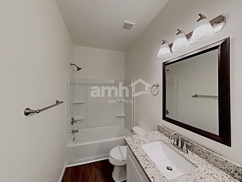 Building Photo - 15504 N 172nd Dr