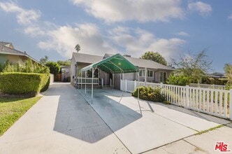 Building Photo - 9958 Marklein Ave