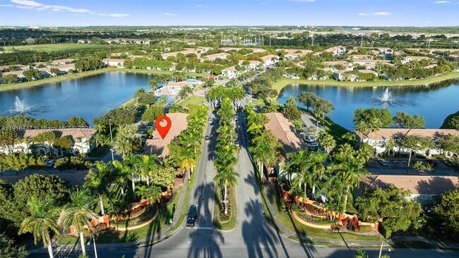 Building Photo - 1406 SE 26th Ct