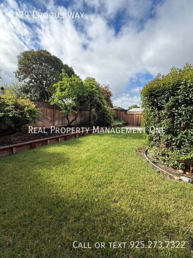 Building Photo - 5179 Crocus Way