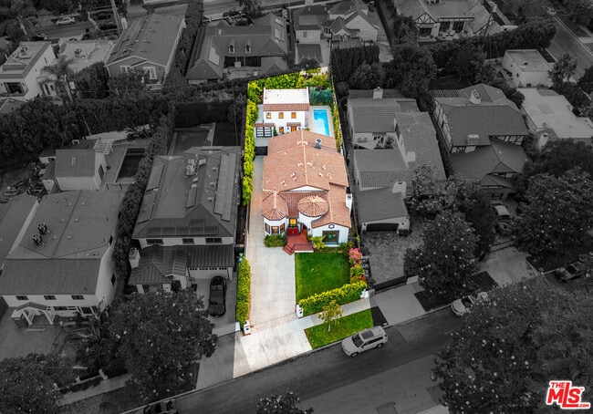Building Photo - 4359 Clybourn Ave