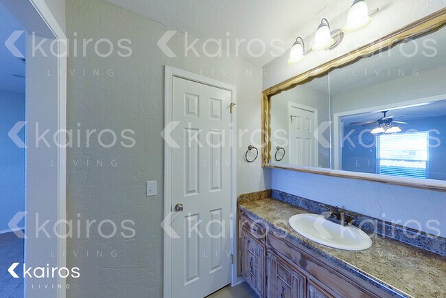 Building Photo - 7309 Gainsborough Dr