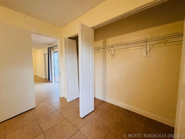 Building Photo - 7 Crossings Cir