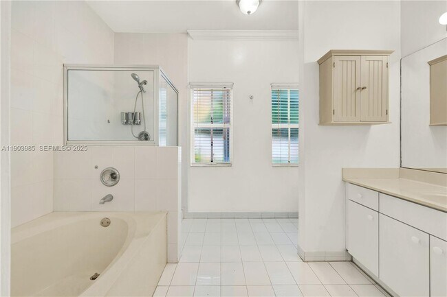 Building Photo - 13774 SW 124th Avenue Rd