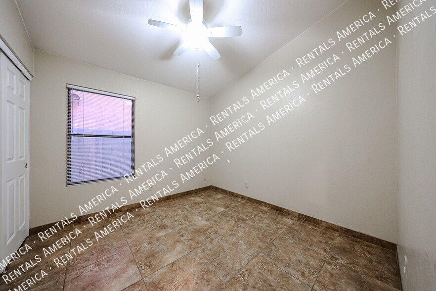 Building Photo - 16646 N 59th Pl