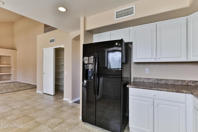 Building Photo - 6759 N 77th Dr
