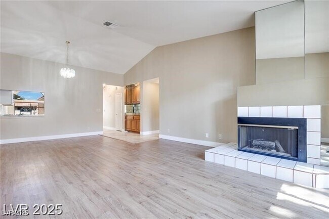 Building Photo - 2723 Seabridge Dr