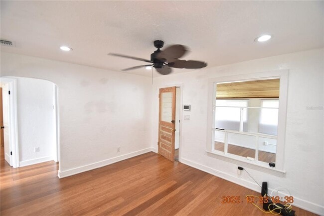 Building Photo - 4520 Burlington Ave N