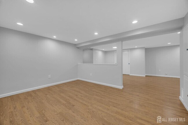 Building Photo - 1430 Kearney Dr